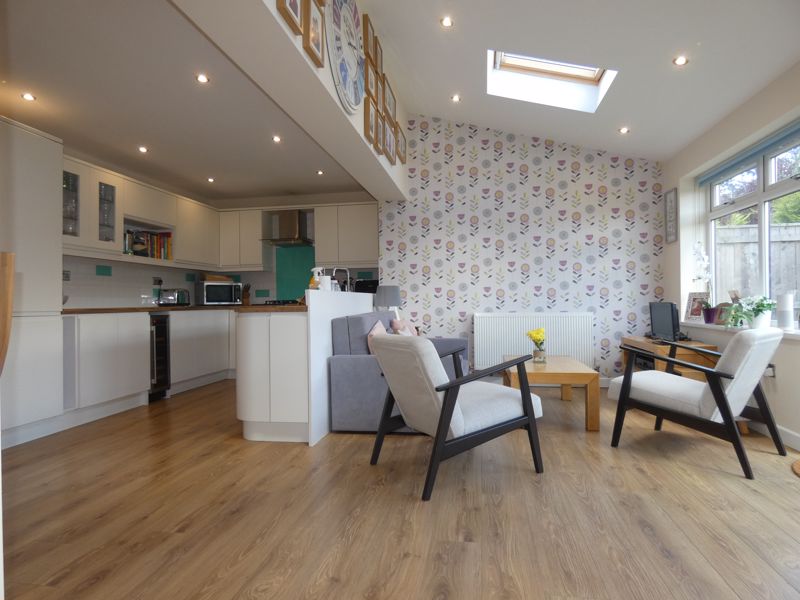 Kitchen/Diner- click for photo gallery